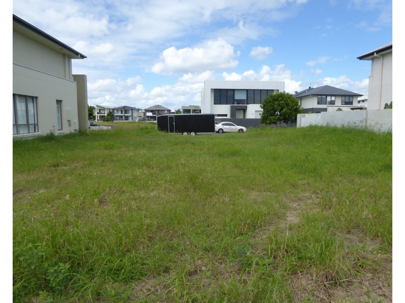 95 River Links Boulevard East, Helensvale QLD 4212
