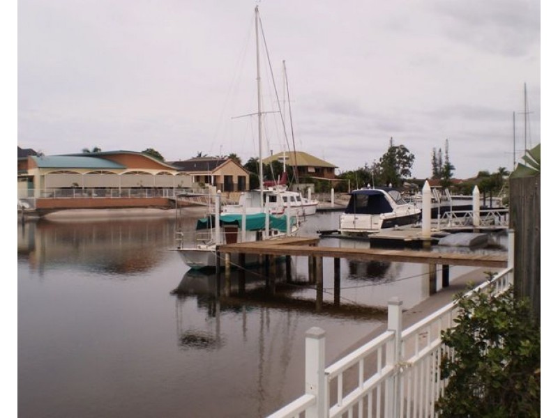 2/45 Markham Avenue, Runaway Bay QLD 4216