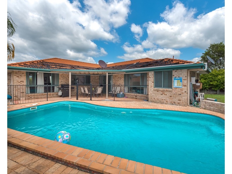 31 Santa Isobel Boulevarde, Pacific Pines QLD 4211