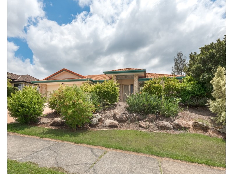 31 Santa Isobel Boulevarde, Pacific Pines QLD 4211