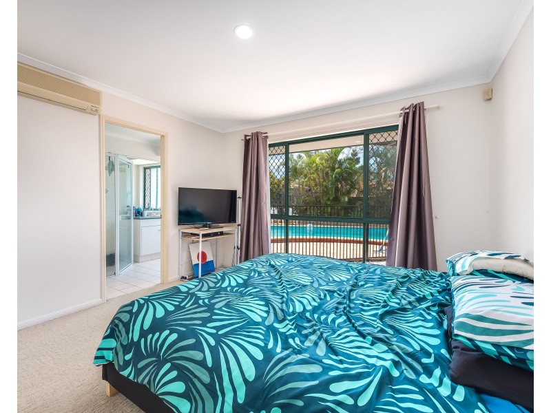 31 Santa Isobel Boulevarde, Pacific Pines QLD 4211