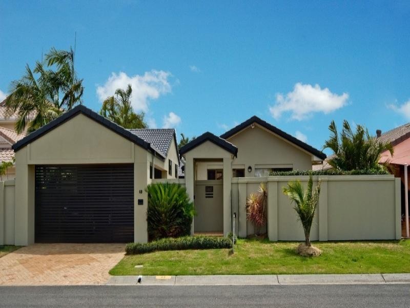 40 Cockleshell Court, Runaway Bay QLD 4216