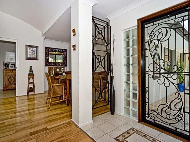 40 Cockleshell Court, Runaway Bay QLD 4216