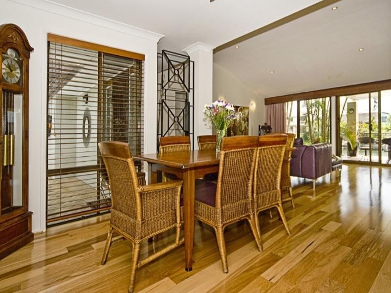 40 Cockleshell Court, Runaway Bay QLD 4216