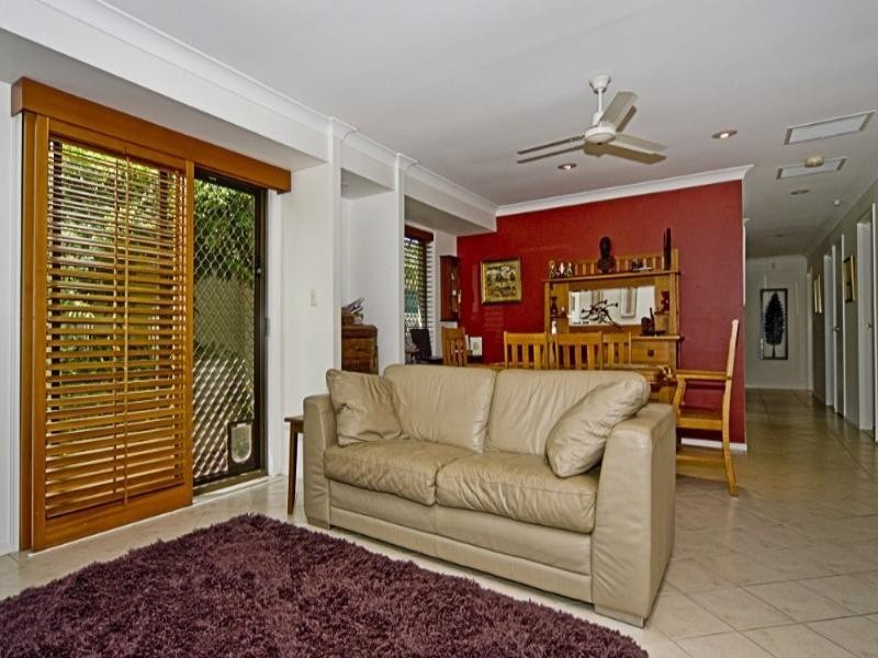 40 Cockleshell Court, Runaway Bay QLD 4216