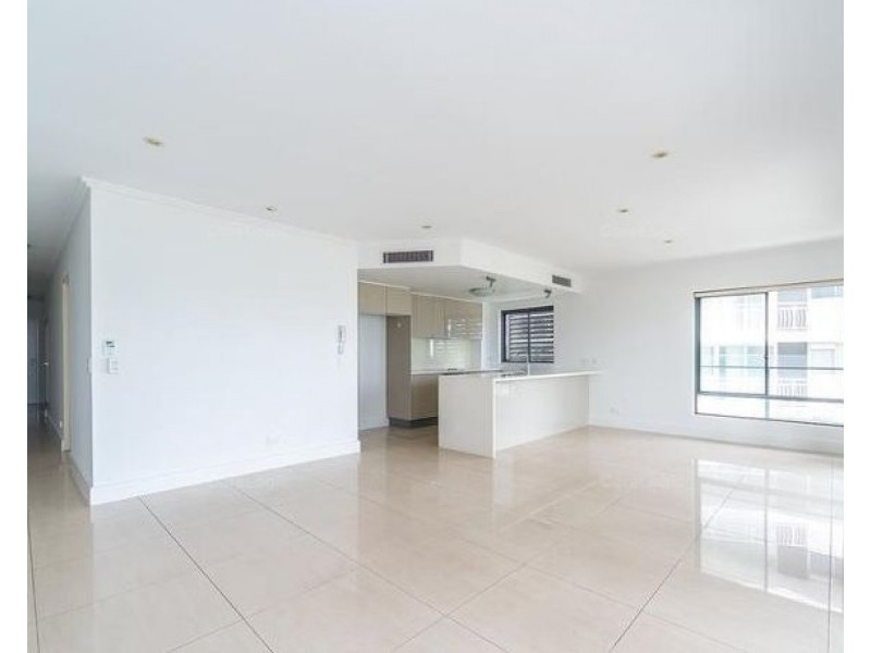 8/508 Marine Parade, Biggera Waters QLD 4216