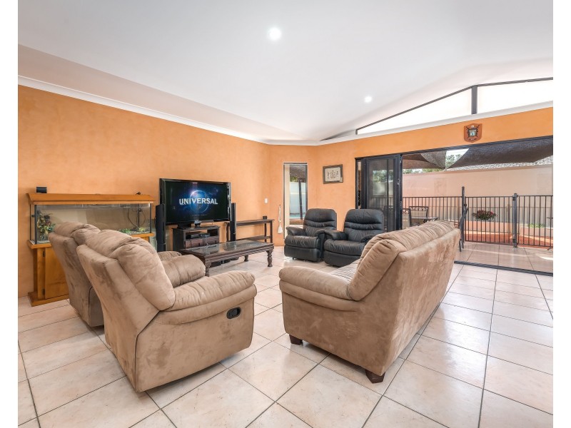 15 Lotus Avenue, Hollywell QLD 4216