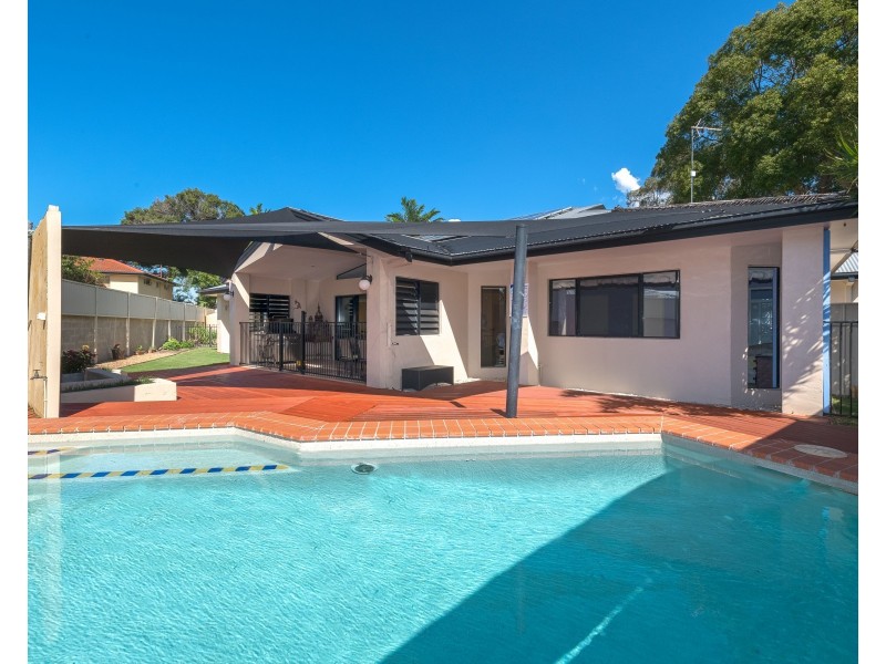 15 Lotus Avenue, Hollywell QLD 4216