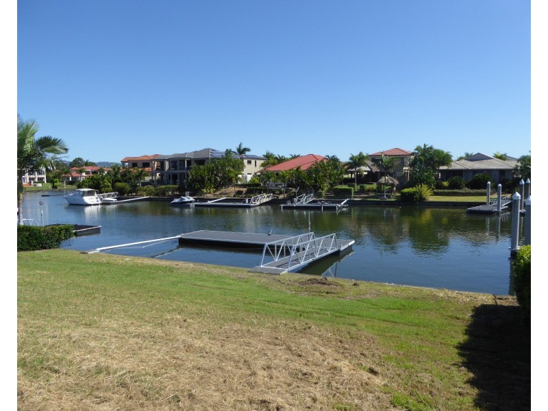 2106 Carlton Close, Hope Island QLD 4212