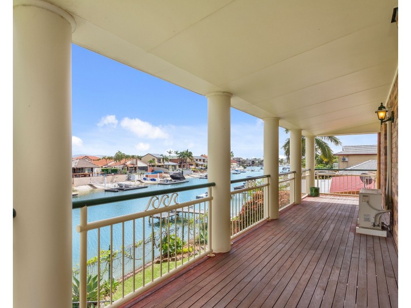 64 Oxley Drive, Paradise Point QLD 4216