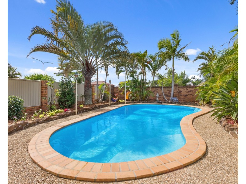 64 Oxley Drive, Paradise Point QLD 4216
