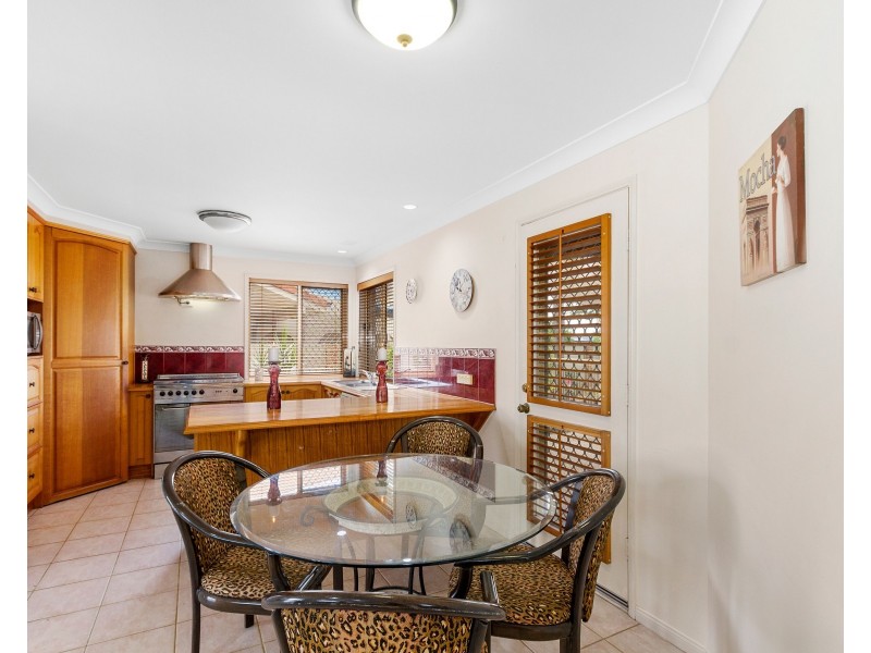 64 Oxley Drive, Paradise Point QLD 4216