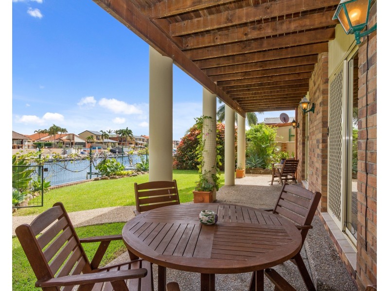 64 Oxley Drive, Paradise Point QLD 4216