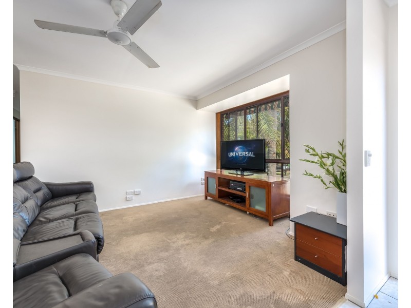 1/9 Possum Court, Coombabah QLD 4216
