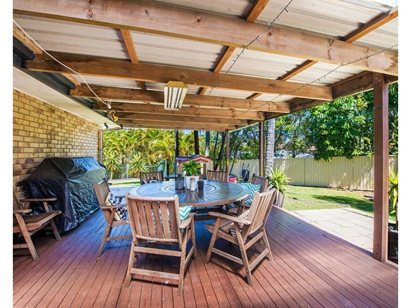 8 Balranald Court, Helensvale QLD 4212