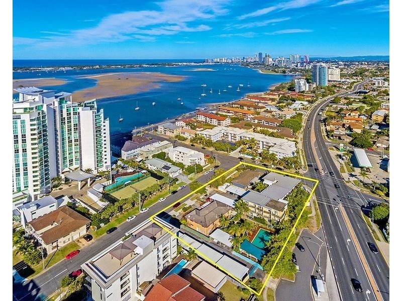 17and28/125 Frank Street, Labrador QLD 4215