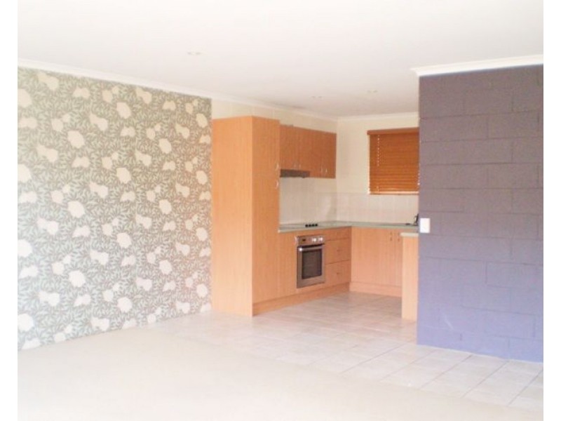 2/7 Teal Avenue, Paradise Point QLD 4216