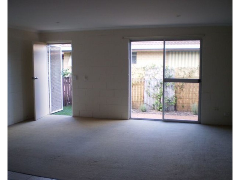 2/7 Teal Avenue, Paradise Point QLD 4216