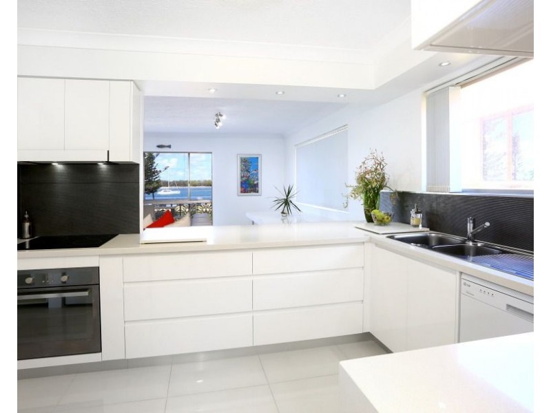 3/464 Marine Parade, Biggera Waters QLD 4216