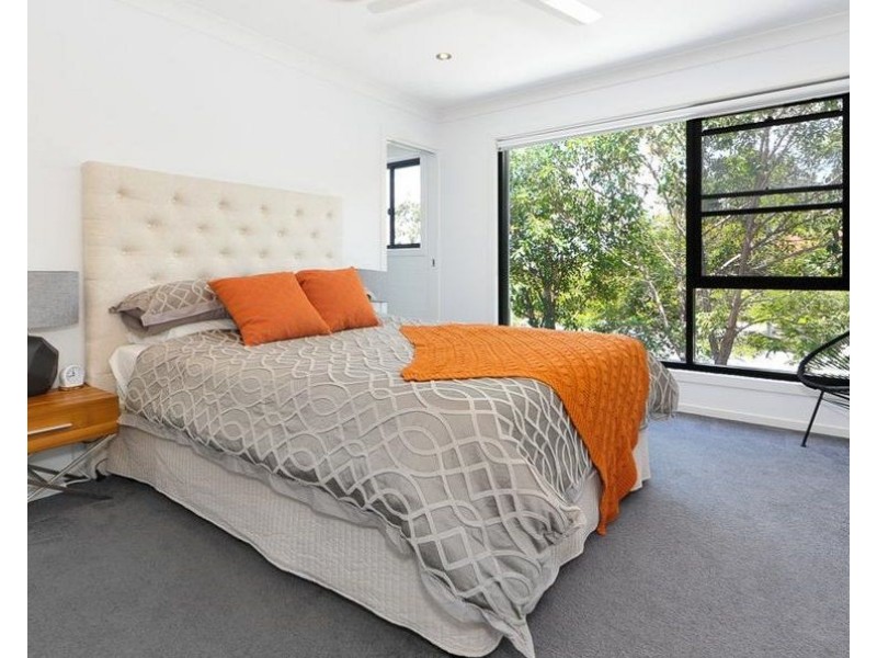 13/323 Bayview Street, Hollywell QLD 4216