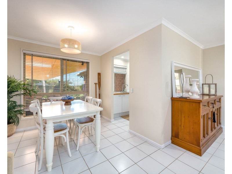 15 Ridgevale Drive, Helensvale QLD 4212