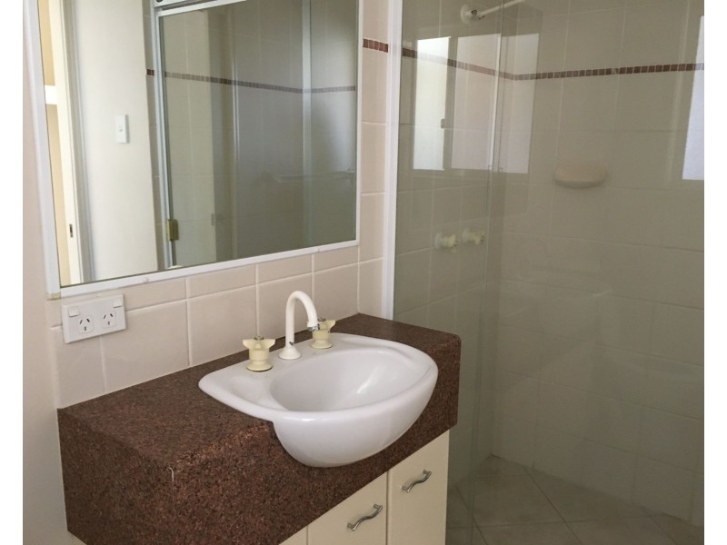 3 Carter Street, Pacific Pines QLD 4211