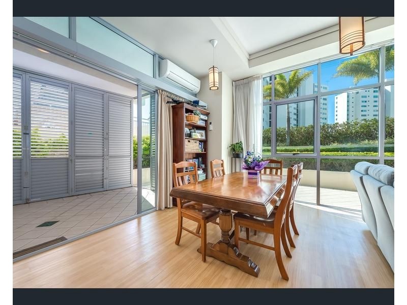 202/360 Marine Parade, Labrador QLD 4215