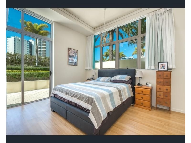 202/360 Marine Parade, Labrador QLD 4215