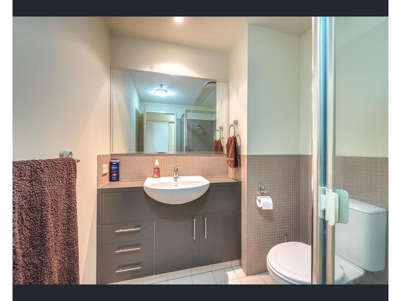 202/360 Marine Parade, Labrador QLD 4215