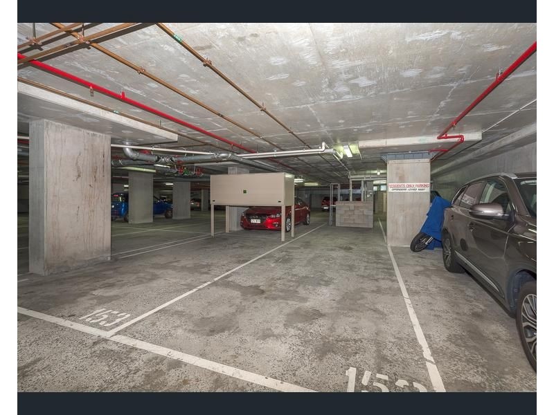 202/360 Marine Parade, Labrador QLD 4215