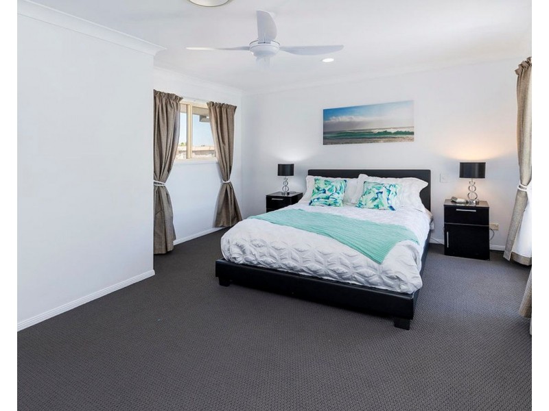1055 Rosebank Way West, Hope Island QLD 4212