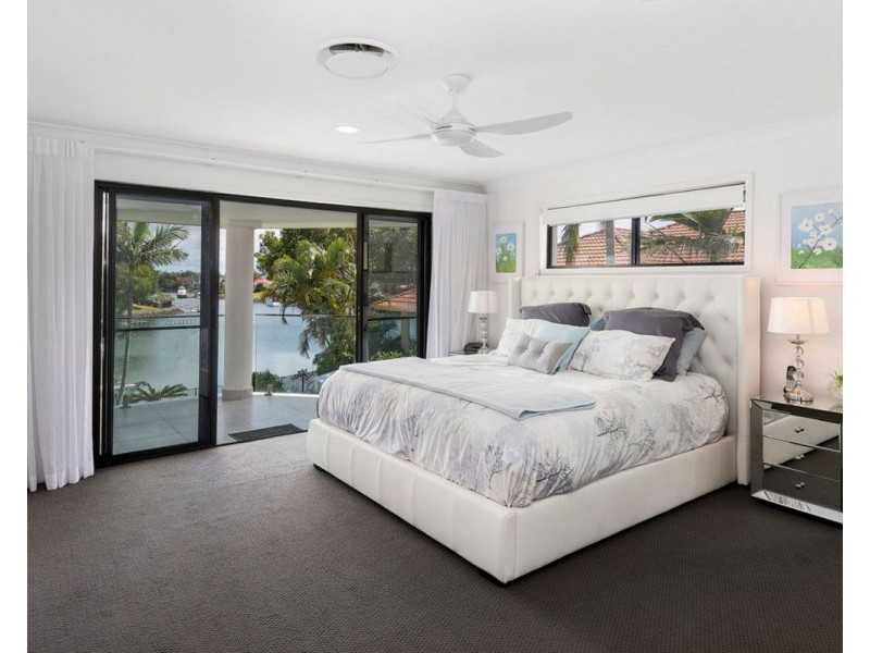 1055 Rosebank Way West, Hope Island QLD 4212