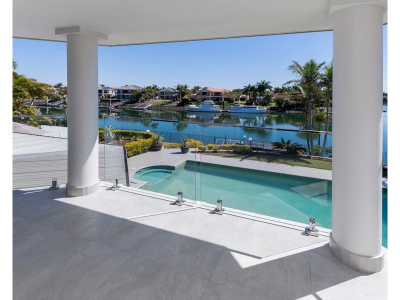 1055 Rosebank Way West, Hope Island QLD 4212