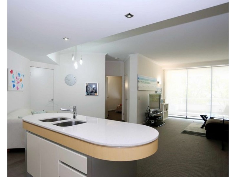 74/20-28 Bayview Street, Runaway Bay QLD 4216