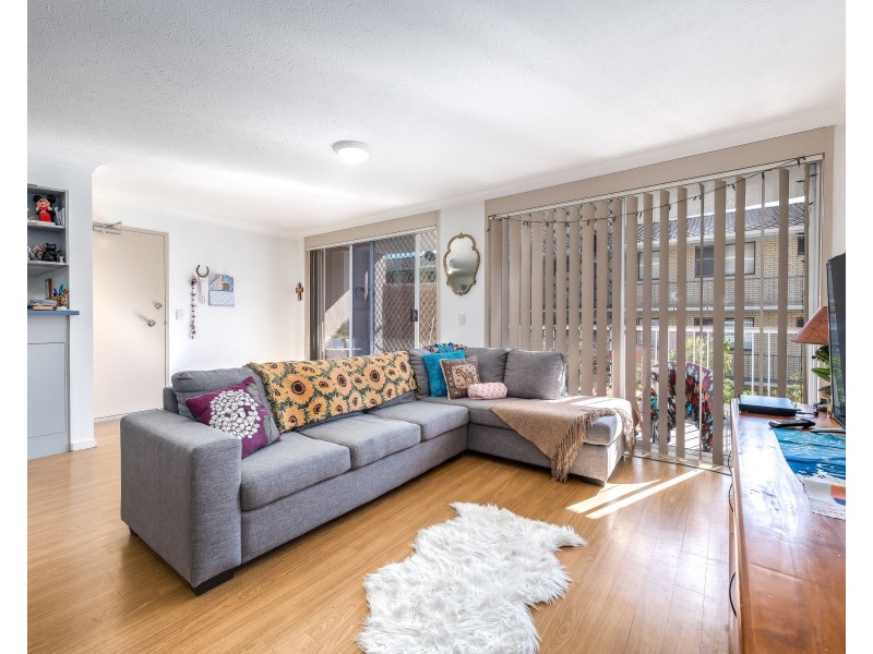 7/111 Frank Street, Labrador QLD 4215