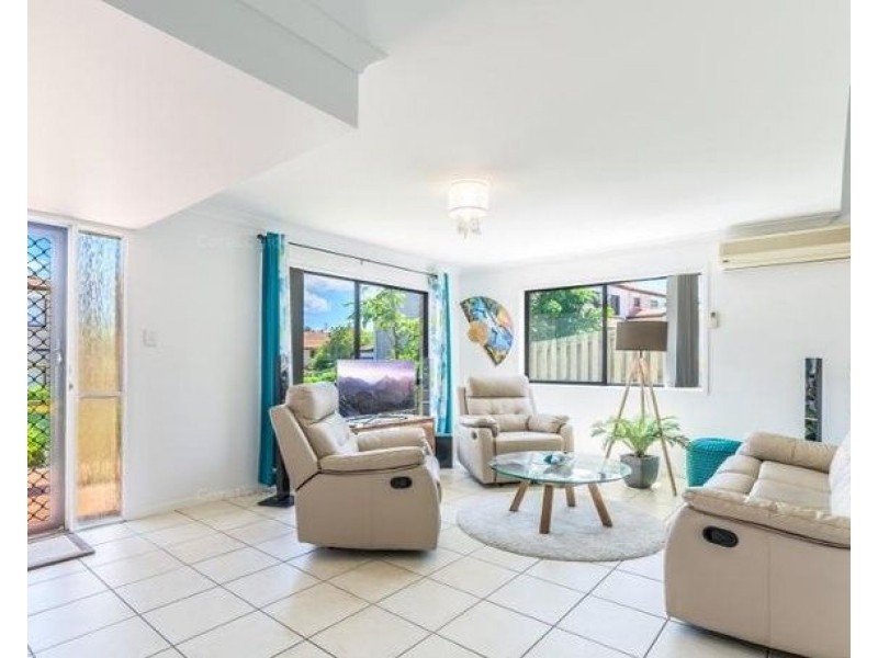 40/141 Pacific Pines Boulevard, Pacific Pines QLD 4211