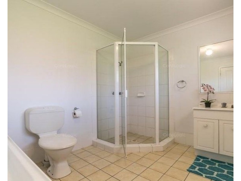 40/141 Pacific Pines Boulevard, Pacific Pines QLD 4211