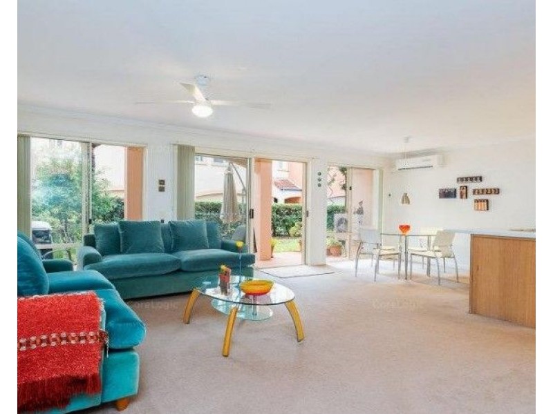 34 John Lund Drive, Hope Island QLD 4212