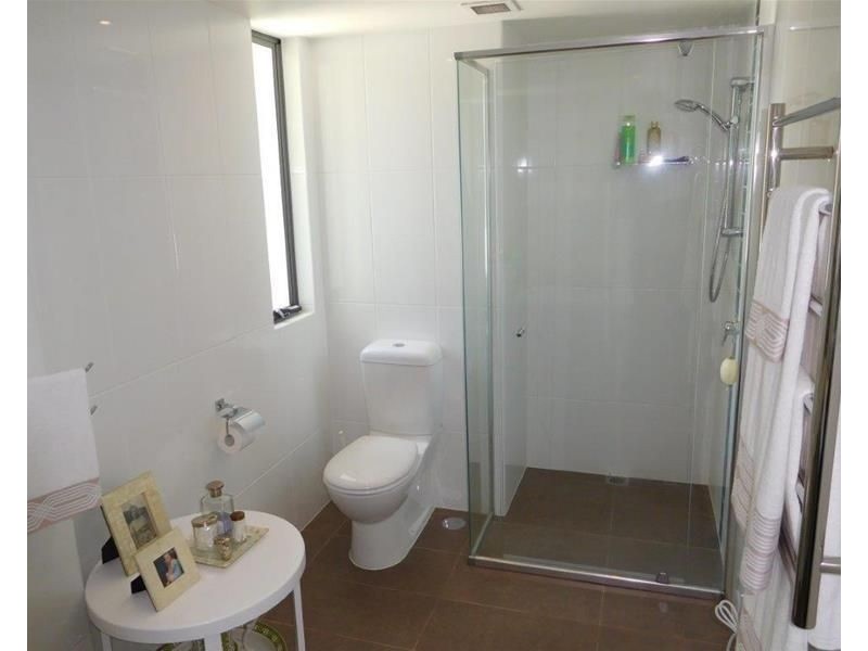 65/20-28 Bayview Street,, Runaway Bay QLD 4216