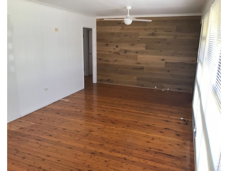 69 Broad Street, Labrador QLD 4215