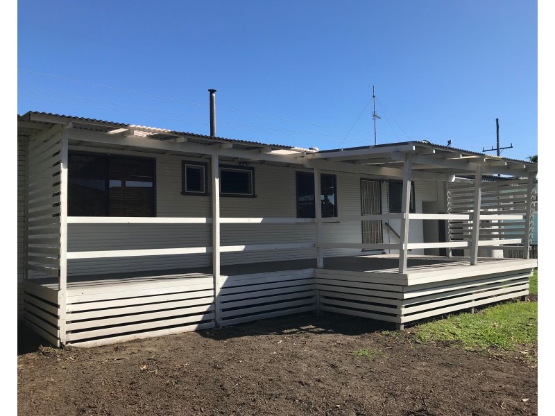 69 Broad Street, Labrador QLD 4215