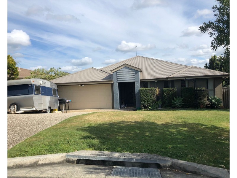 11 Codrington Circuit, Pacific Pines QLD 4211