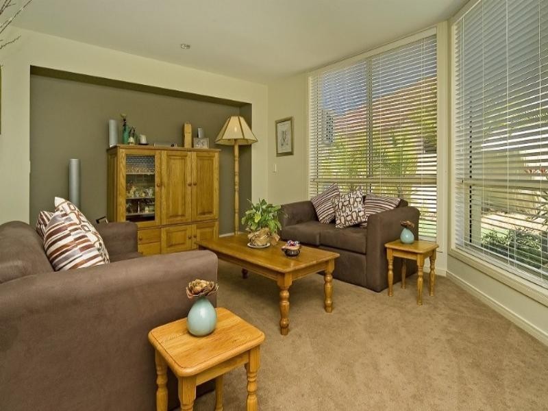 16 Prosperity Drive, Helensvale QLD 4212