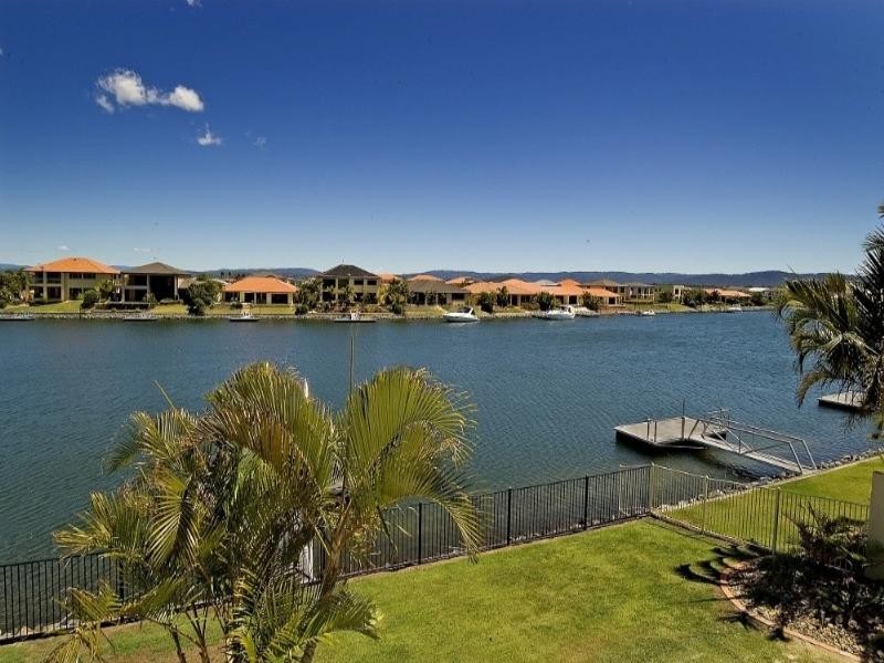 16 Prosperity Drive, Helensvale QLD 4212