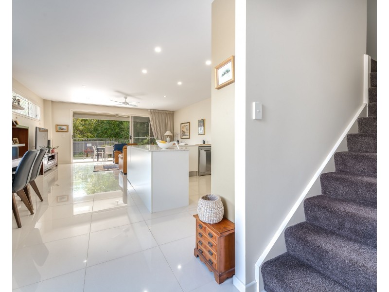 1/15 Broadwater Street, Runaway Bay QLD 4216