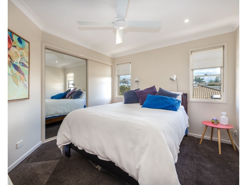 1/15 Broadwater Street, Runaway Bay QLD 4216