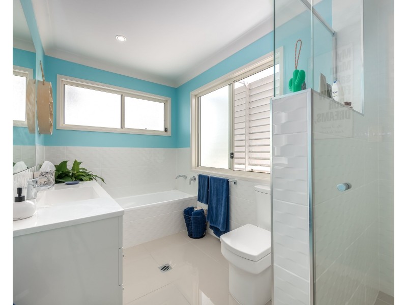 1/15 Broadwater Street, Runaway Bay QLD 4216