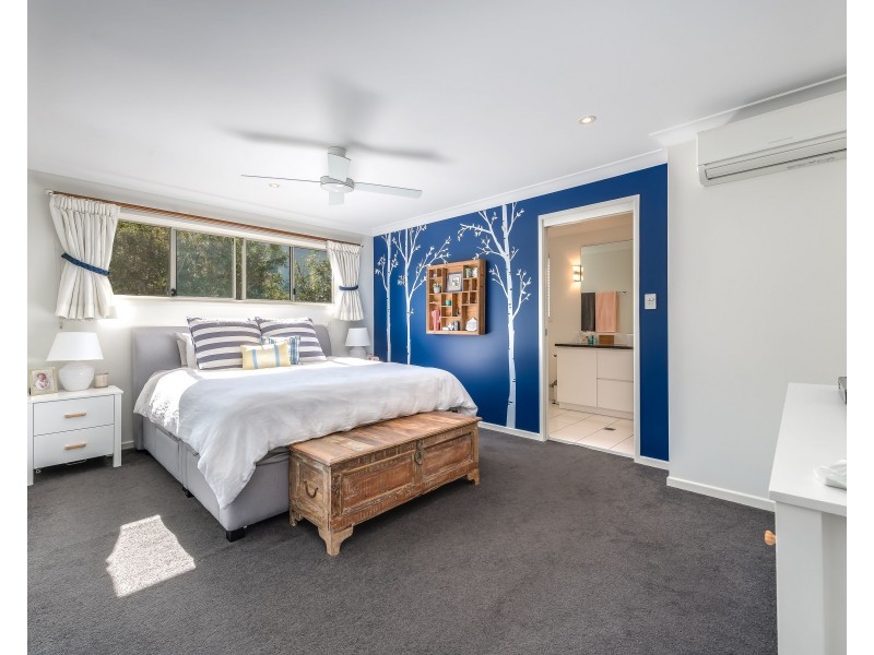 2/15 Broadwater Street, Runaway Bay QLD 4216