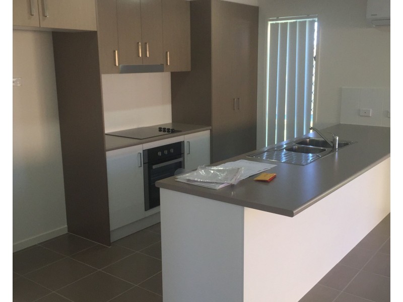 22 Augusta Boulevard, Pimpama QLD 4209