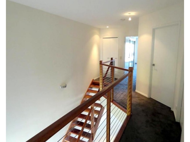 2/22 Annoula Avenue, Biggera Waters QLD 4216